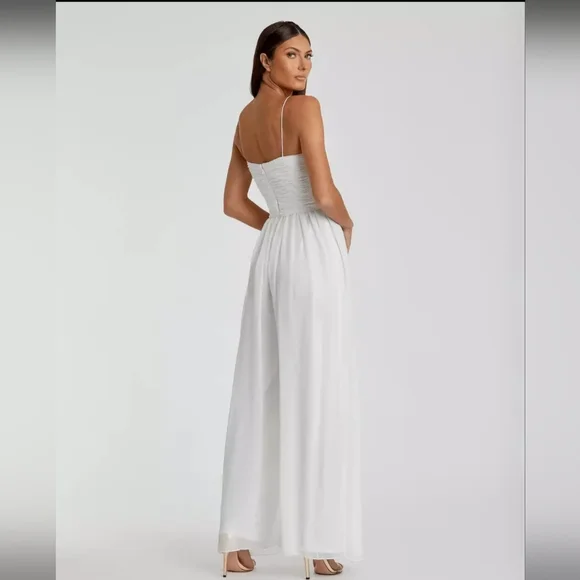 Mac Duggal NWT Flowy Faux Wrap Jumpsuit in White - Picture 3 of 7